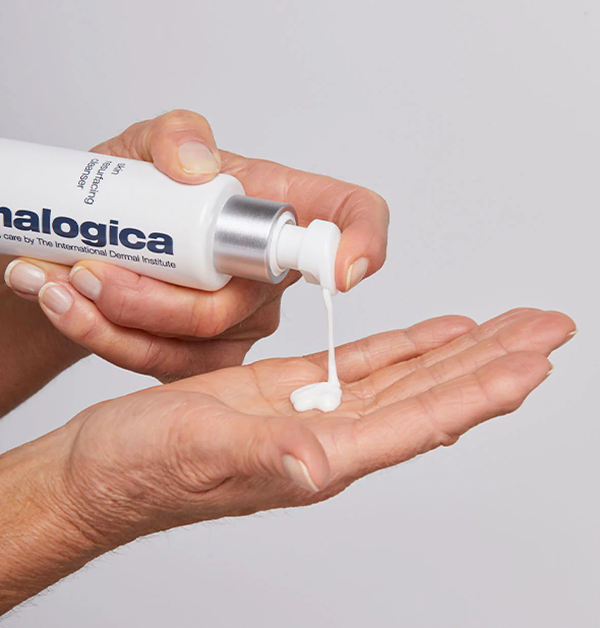 Skin Resurfacing Lactic Acid Cleanser - Image 4